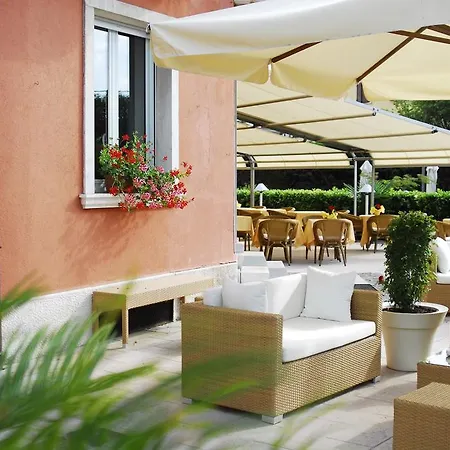 Benacus Szálloda 3*